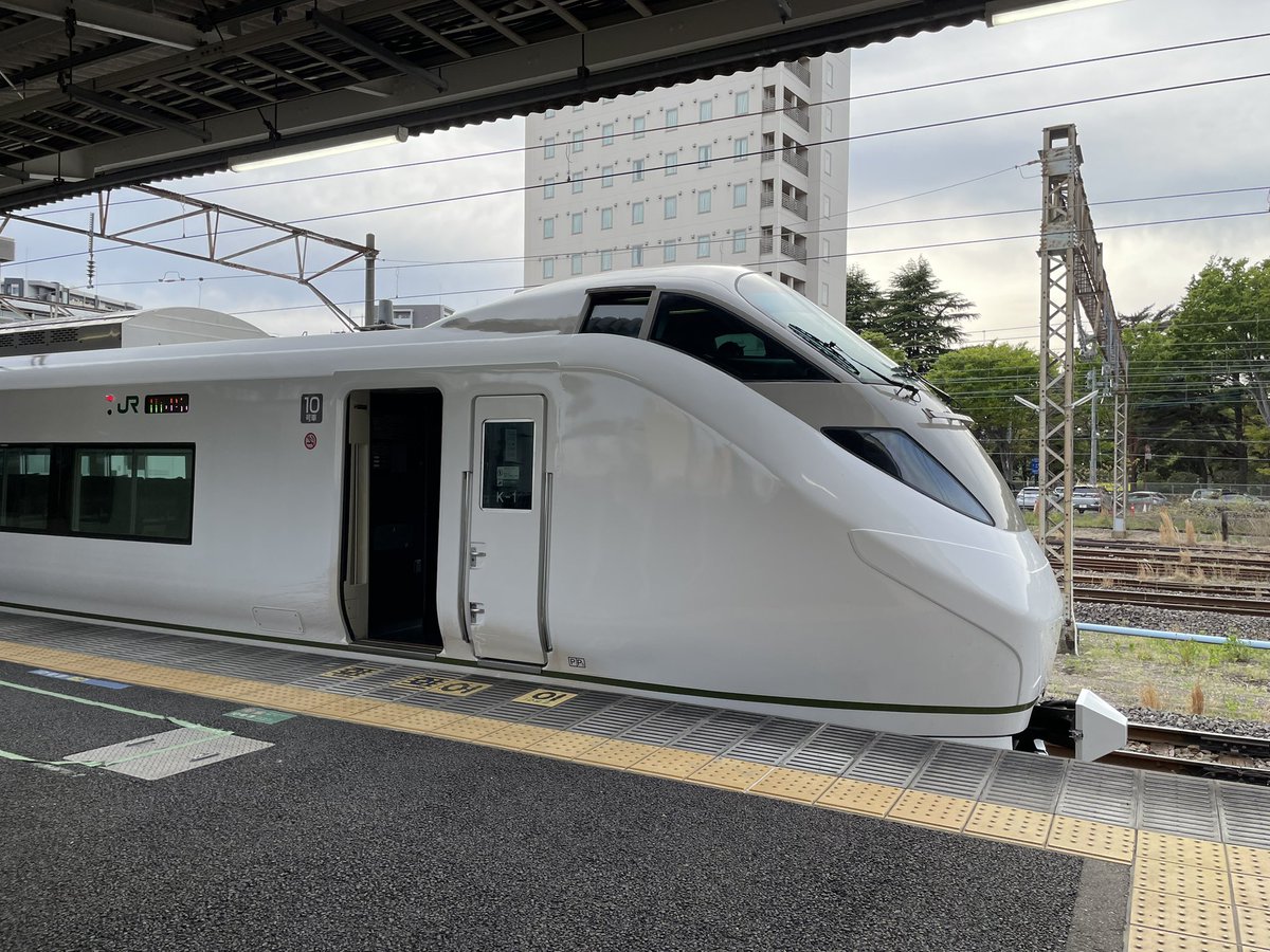 atstation's tweet photo. 運用調べず乗ろうとしたらタキすごじゃねーか https://t.co/QUShZ7JekD