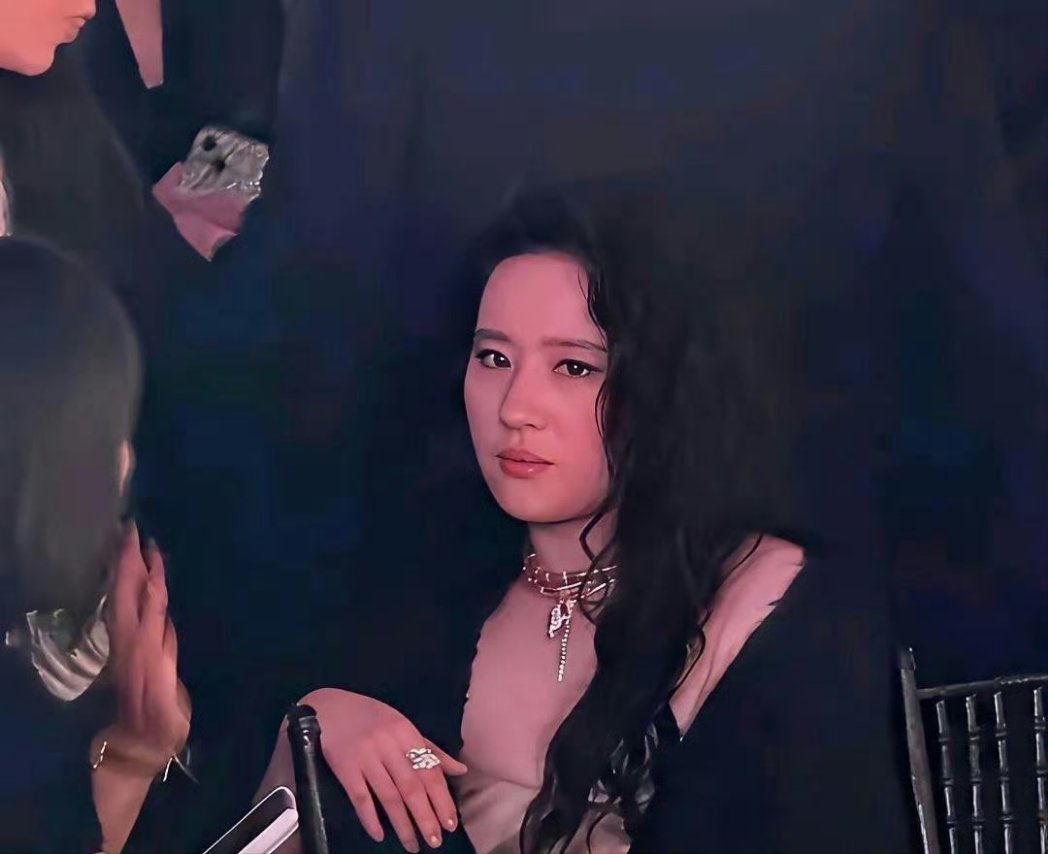 珍妮玛戴劲 tweet media