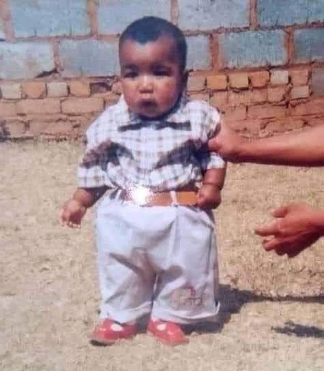 Our parents had no mercy because why would you dress a child you claim to love like this 😭😭😭😭