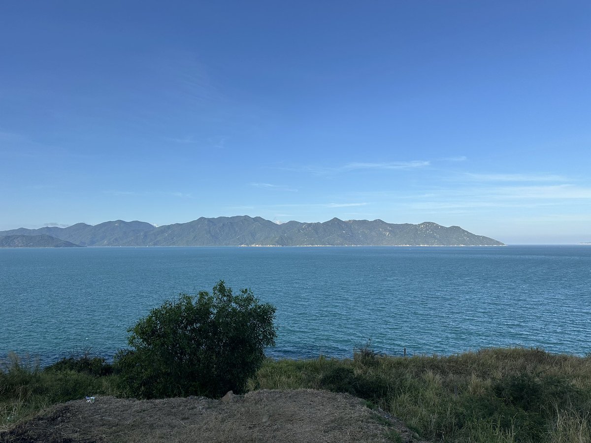 Santa-Claus_16 tweet media