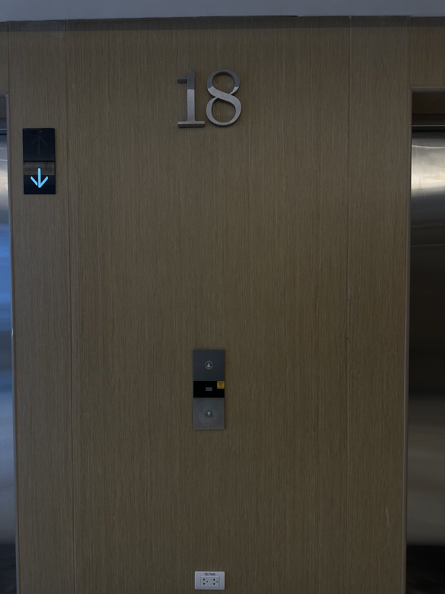 teukienickie's tweet photo. During check in:

Front Desk Agent:
Mam manunuod kayo ng concert?

Me: Yes

Agent: 1 day lang po ba ang concert? 
Me: opo!

Then boom 18th floor binigay ni ate samin. So cute

D-1 SB19 WAS CONCERT FINALE
@SB19Official #SB19
#SB19ListeningPartyOnWeverse https://t.co/XPv3qtWRmU