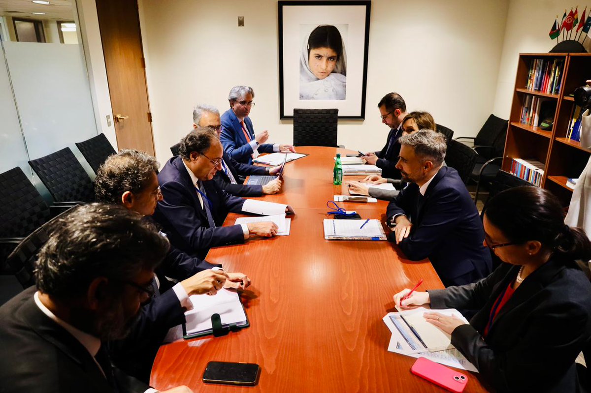 MettisGlobal's tweet image. 𝐏𝐚𝐤𝐢𝐬𝐭𝐚𝐧, 𝐈𝐅𝐀𝐃 𝐚𝐠𝐫𝐞𝐞 𝐭𝐨 𝐛𝐨𝐨𝐬𝐭 𝐚𝐠𝐫𝐢𝐜𝐮𝐥𝐭𝐮𝐫𝐚𝐥 𝐜𝐨𝐨𝐩𝐞𝐫𝐚𝐭𝐢𝐨𝐧

Read the full story at mettisglobal.news/Pakistan-IFAD-…

For the latest updates, follow our WhatsApp Channel 👉whatsapp.com/channel/0029Va…

#Economy #IMF #Worldbank #IFAD