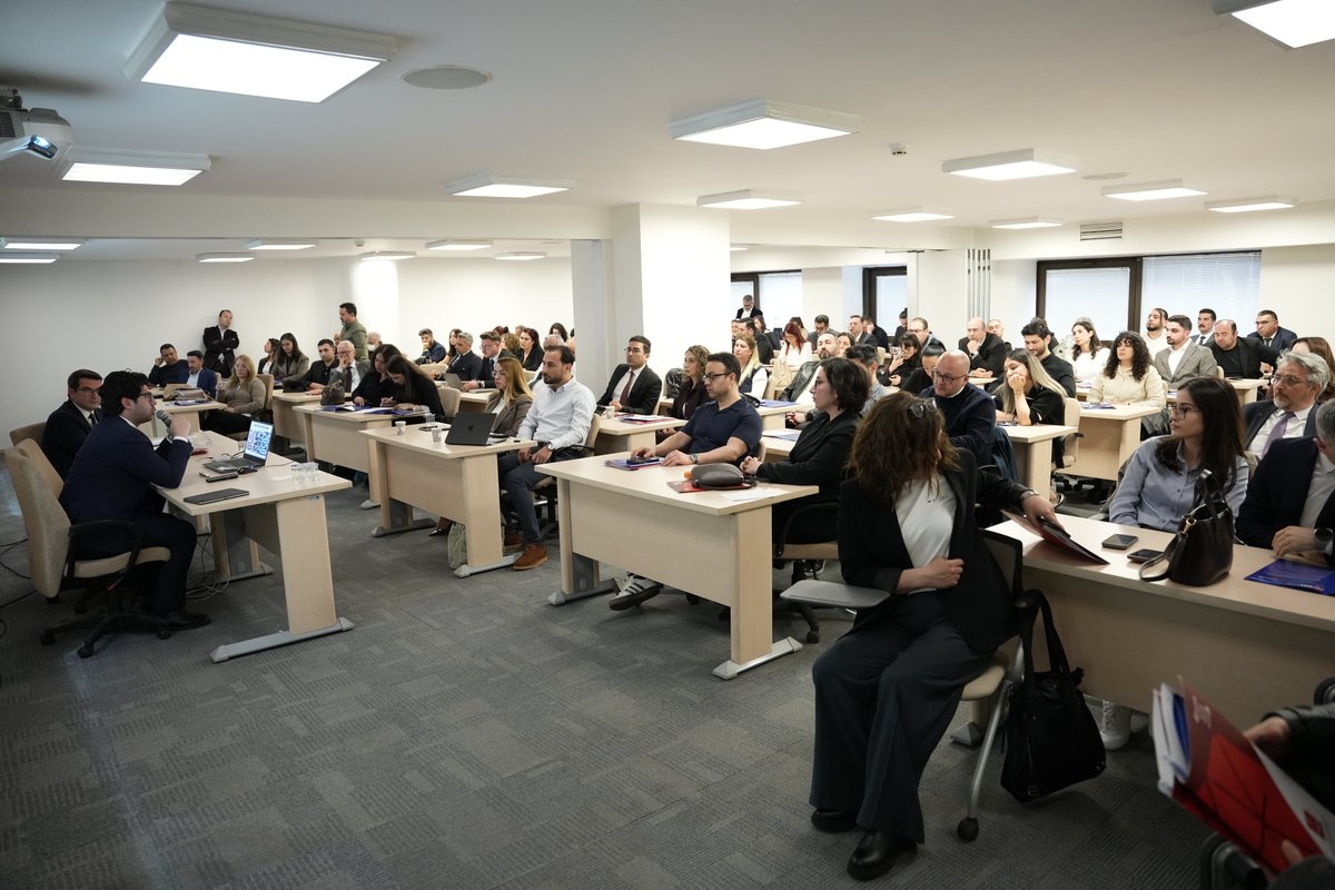 İSTTELKOM AŞ tweet media