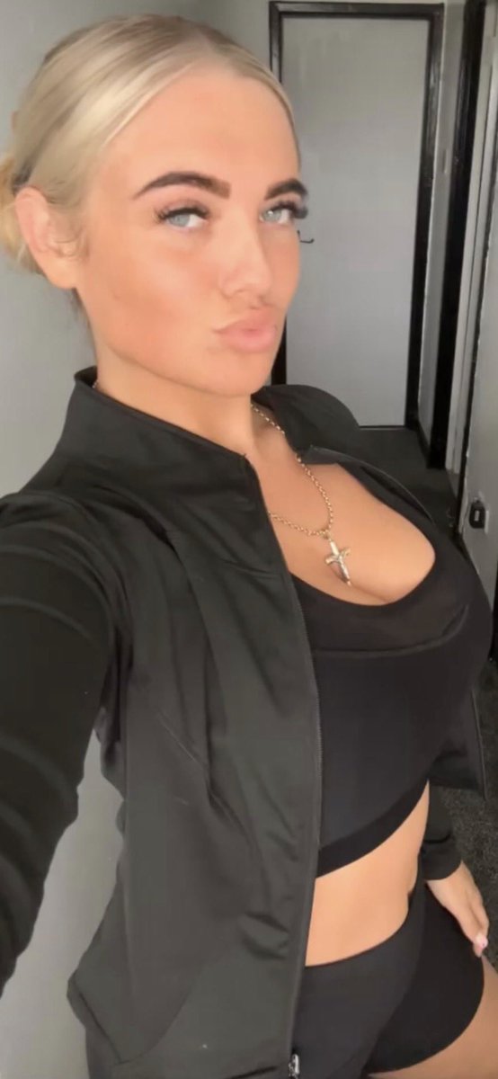 Jimmybonds111's tweet image. Yummy Mum Demi 😋🇬🇧🔥
#uk #beauty