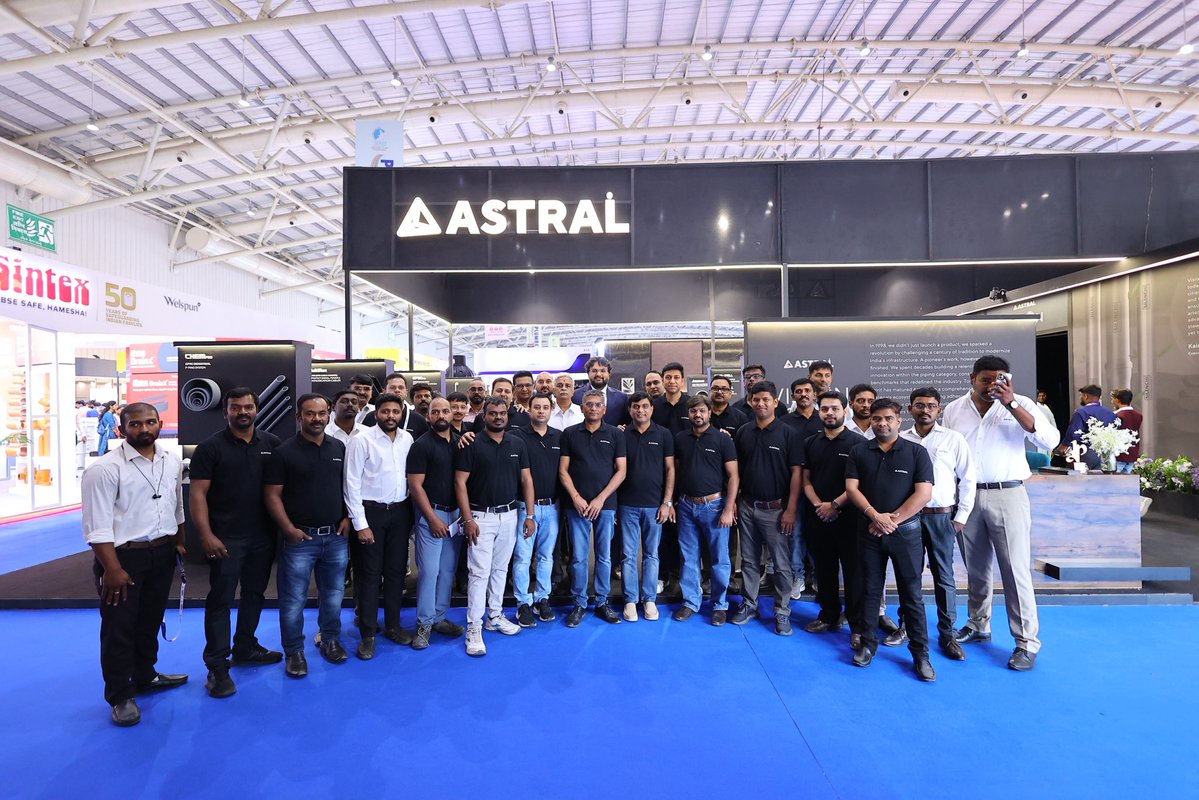 KairavEngineer's tweet image. With the team at Plumbex 2026, Bangaluru. Always good to get together, align on where we're headed, and think through Vision 2050 as one.

#Plumbex2026 #IndustryMeet #TeamAlignment #Vision2050 #InfrastructureIndia #PlumbingIndustry 
#Astral