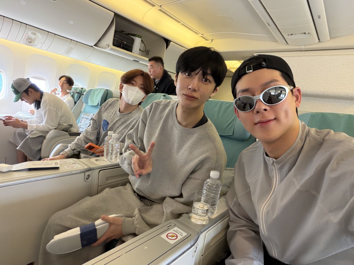 래번클로와 그리핀도르 사이의
보바통