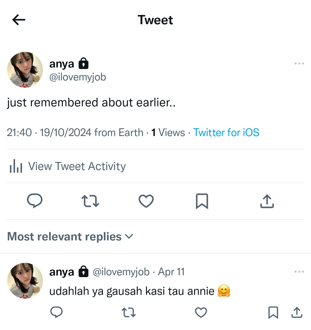 janirandom tweet media