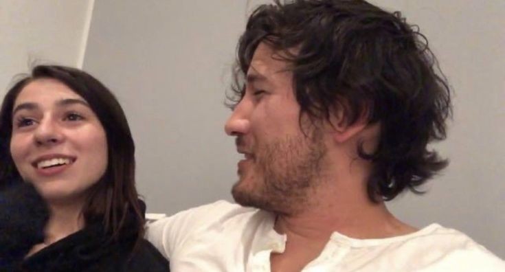 The way they look at eachother>>