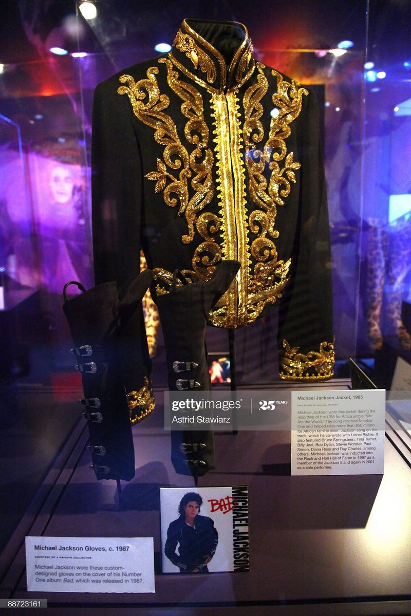 Grupo Michael Jackson Man In The Mirror tweet media