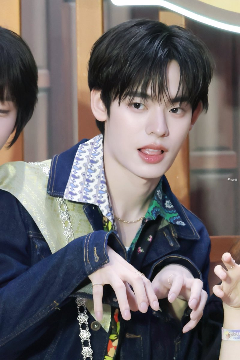 มะลิ 𝖬𝖺𝗋𝗅𝗂 𑁍܀ tweet media