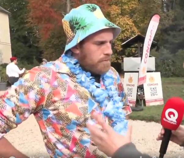 Avec Nicolas qui paie tweet media