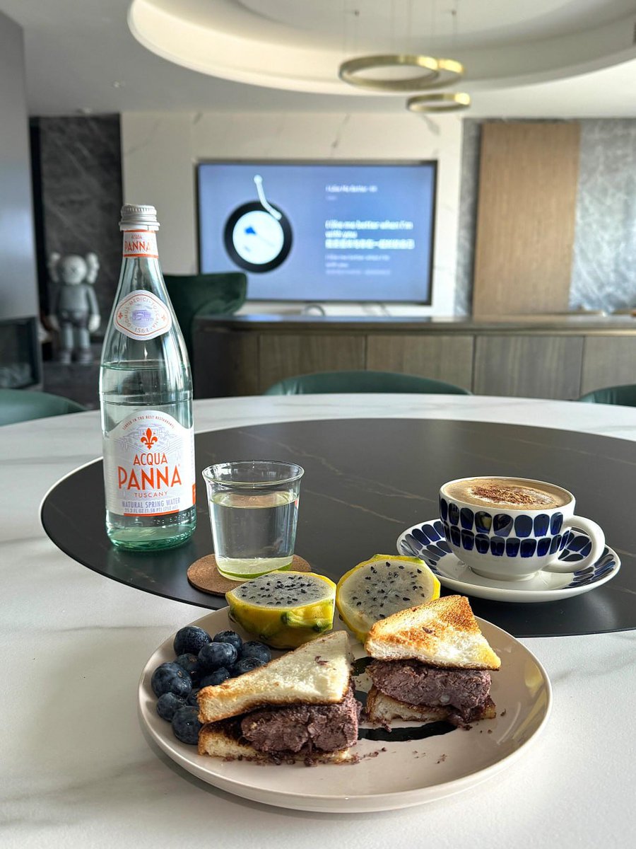 Shanaya441's tweet image. #Breakfast #Sandwich #Toast