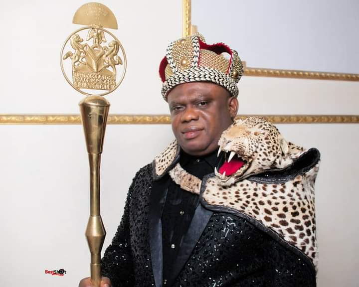 YabaLeftOnline tweet media