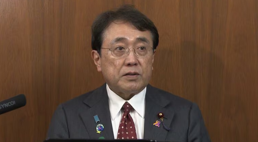 ayacchoooo's tweet photo. 政府は画像センサー新工場に
最大600億円を補助する方針。
これは見逃せない材料です。

画像センサーは、
AI時代のキーデバイス。

スマホ向けだけでなく、
車載、監視、産業機器まで
用途は広い。

しかも今後は、
AIが高品質な映像データを
より強く求める流れが続く。

自動運転の進展でも、
高性能センサーの重要性は
さらに高まっていくはずです。

赤澤担当相も会見で、
「画像センサーはAI時代の重要部品」
との認識を示しました。
つまり今回の支援は、
単なる工場建設の話ではなく、

経済安保 × AI × 車載需要
この3つが重なる
中長期テーマとして
見られている可能性があります。

ソニーGは、
単発材料で終わるのか。
それとも次の評価見直しに
つながっていくのか。

ここはかなり注目です。
参考になった方は
いいね・フォローお願いします。👍👍