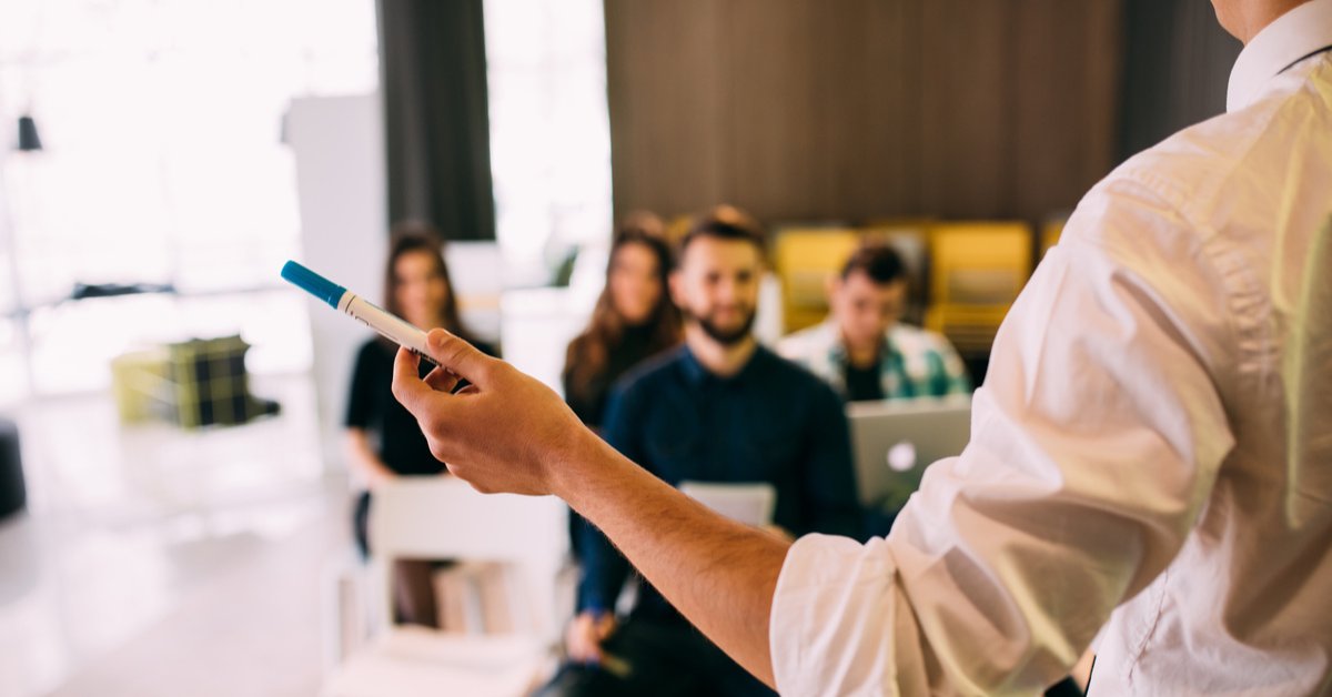 hellowork's tweet image. Vous pensez que se former en CDI est compliqué ? 🤔

C’est souvent l’inverse : CPF, plan de formation, congés dédiés...

On vous présente toutes les possibilités 👇
hellowork.com/fr-fr/medias/c…

#formation #emploi #carriere #CDI