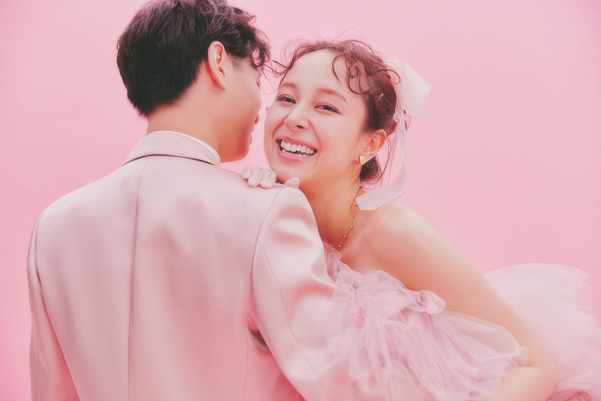 史上初、佐藤ミケーラ倭子が 「ゼクシィ」紙面上で結婚発表💐 ＼ 3