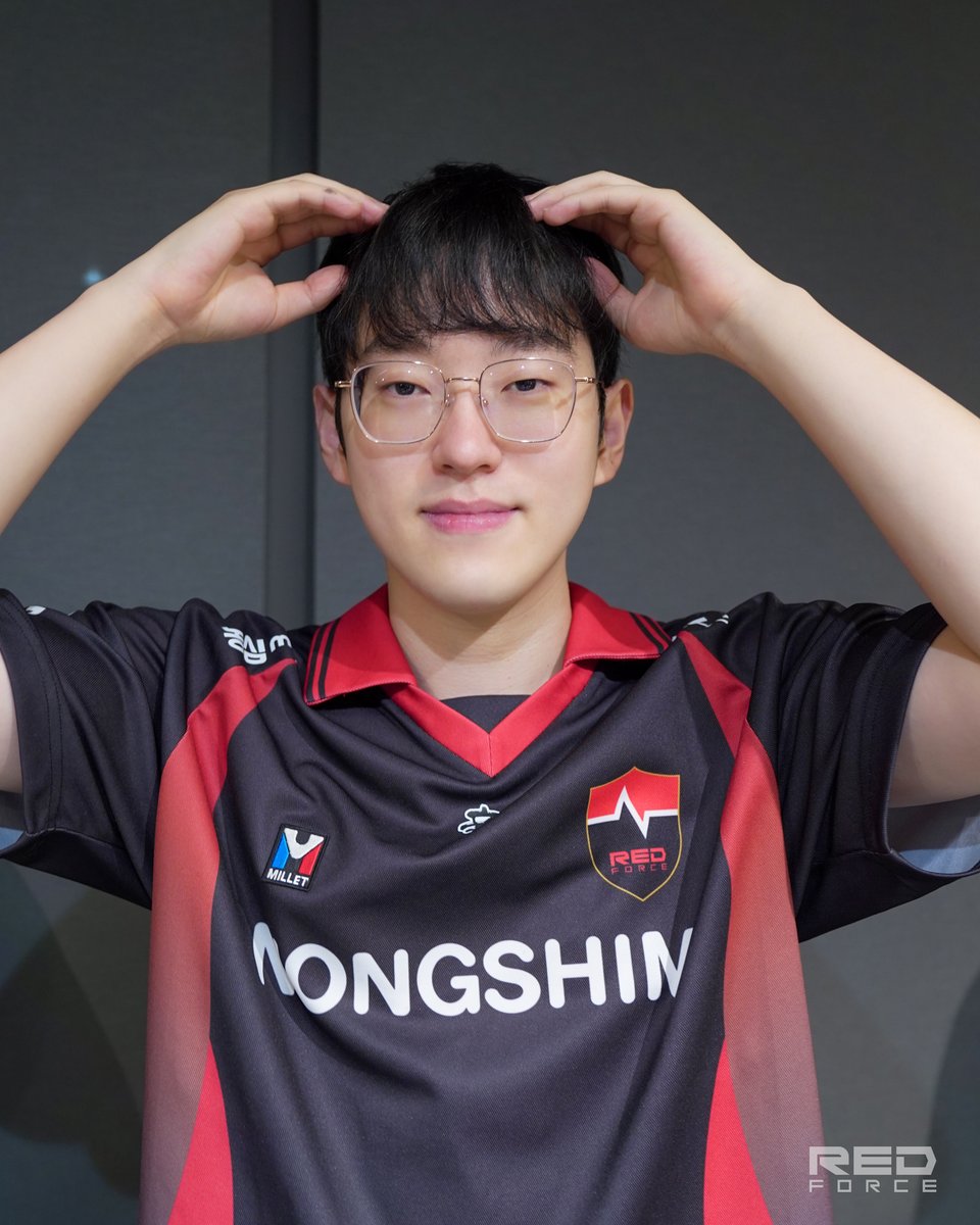 NS RedForce tweet media