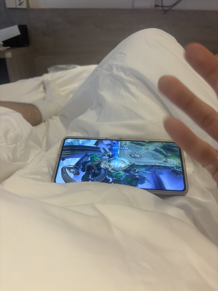 悲伤芝士年糕 tweet media