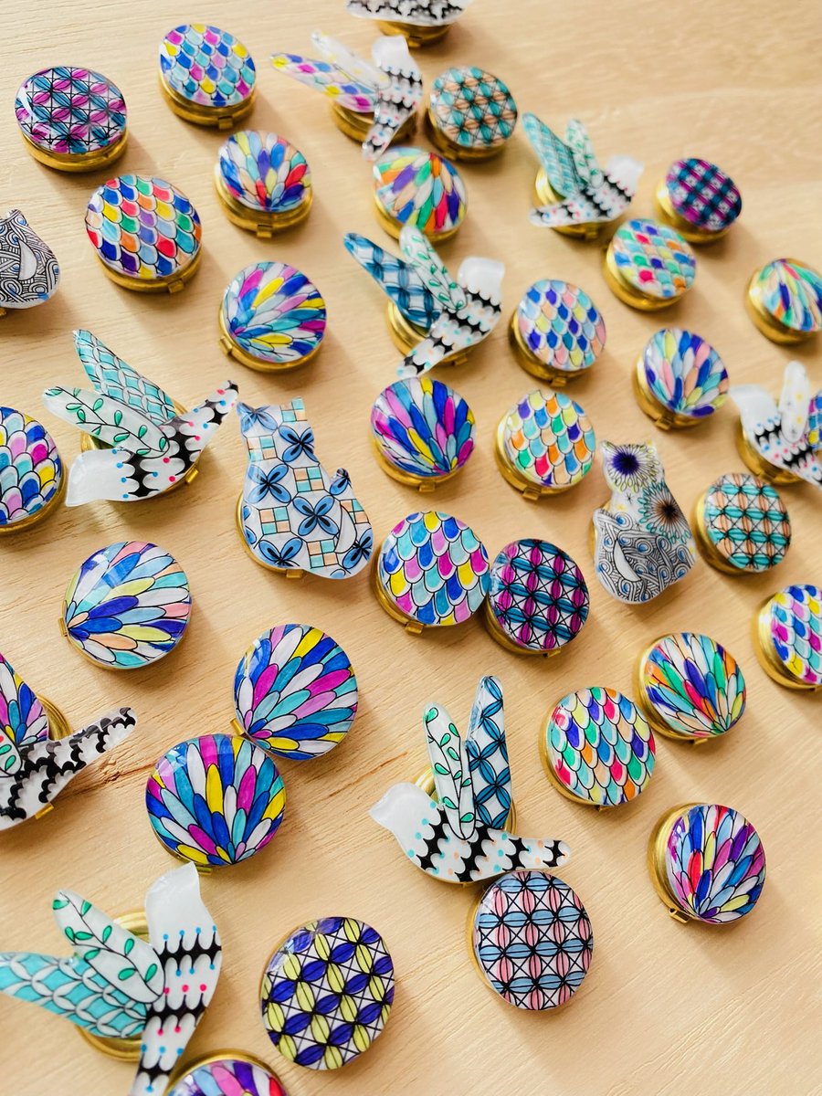 5/4はアート＆てづくりバザールin神戸に出店します！
5/4.5、２日間のイベントですが、てべっとは4日（月）のみの出店です。
ゴールデンウィーク、神戸でお会いしましょう🕊🕊🕊

アート＆てづくりバザールin神戸
✳︎5/4.5（てべっとは4のみ）
✳︎10:00〜17:00
✳︎神戸国際展示場3号館

#てづバ神戸