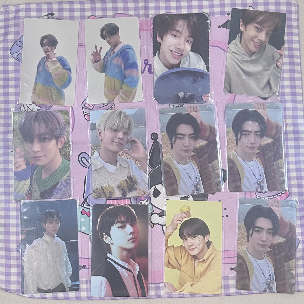 mommiedoublej's tweet photo. ✨wts / พร้อมส่ง 
กองเหมา 2799 ฿ (มีในเมนชั่น)
การ์ด + โปสเตอร์
📮ส่งฟรี / แยกบ้าน 35 ฿
ฮีซึง เจย์ เจค ซองฮุน จองวอน นิกิ Jake
🍀เมนชั่น/dm ค่ะ
#ตลาดนัดENHYPEN #ตลาดนัดเอนไฮเพน #ตลาดนัดENGENE #ตลาดนัดเอนจีน #ตลาดนัดเอนไก่ https://t.co/w0ahfpFBC5