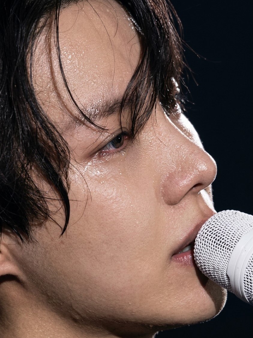 진짜 제발 우는 거 생눈으로도 보고 싶다..🤧
instagram.com/p/DWs4rODDmds