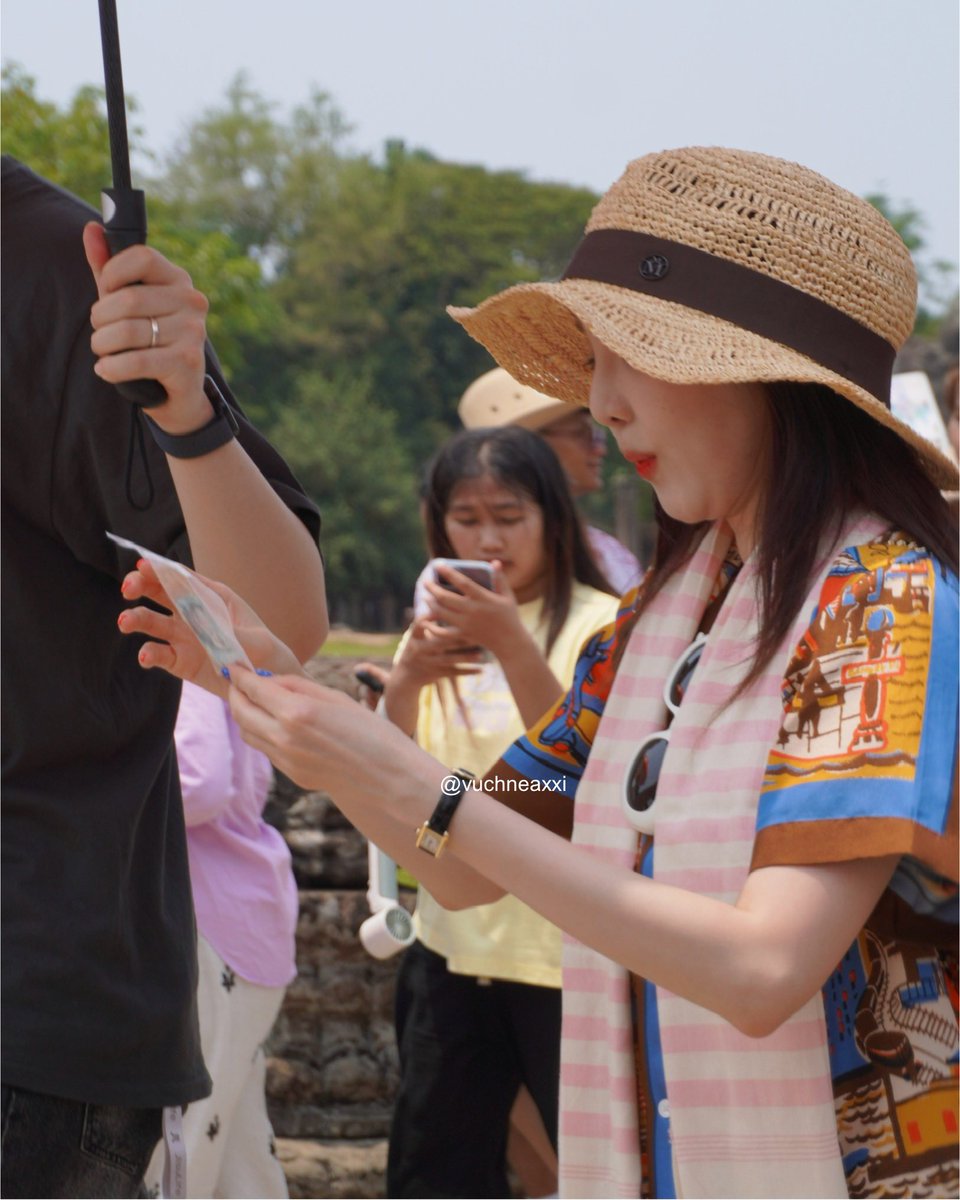 vuchneaxxi tweet media