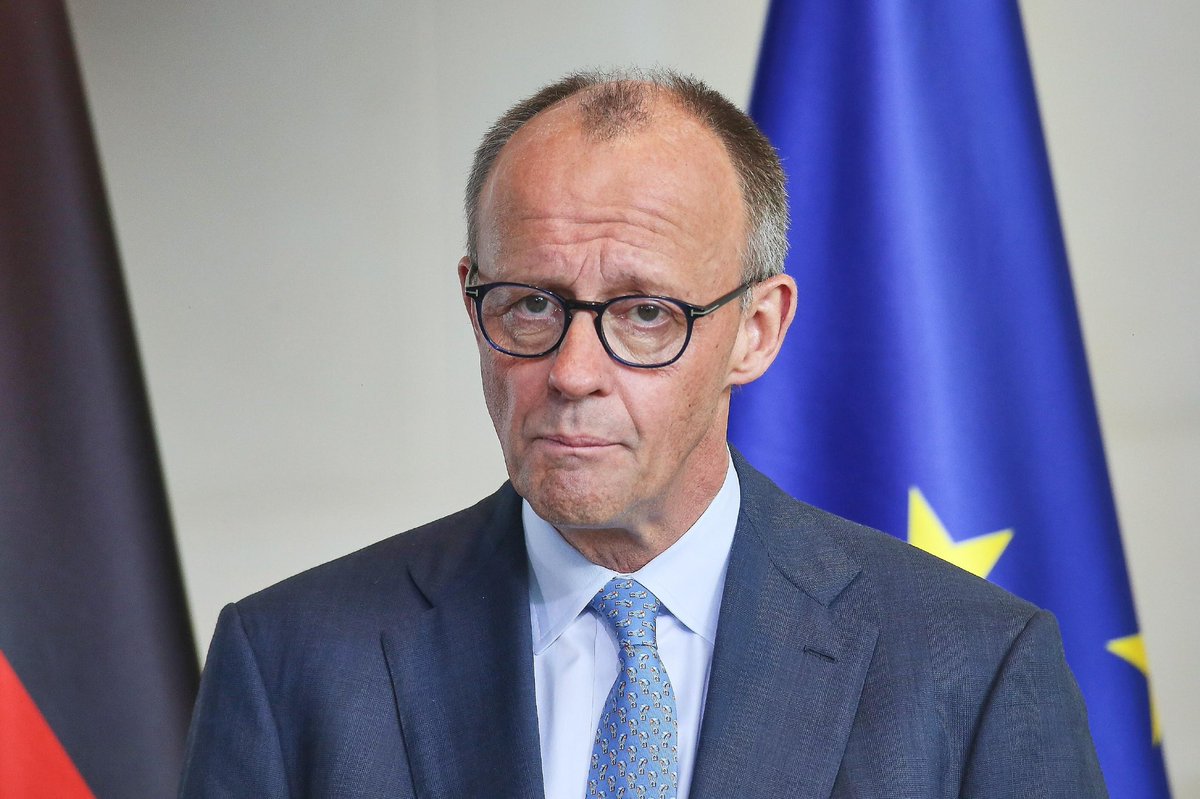 ‼️Gehaltserhöhung: 65.000-Euro-Plus für Kanzler Merz erst nach Kritik gestoppt‼️

👉Unglaubliche Gehaltspläne vorerst gestoppt: Top-Beamte sollten bis zu 39.180 Euro mehr bekommen. Kanzler und Minister hätten massiv profitiert.💥

❗️👉Dobrindt stoppt Vorhaben – aber erst nach