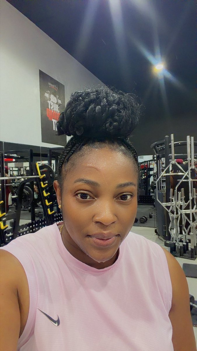 CHIZZY_BB tweet media