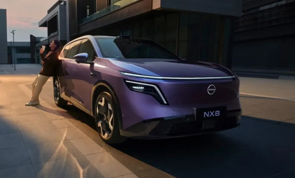 foroelectricos's tweet image. ¡Bombazo de #Nissan! 🚗⚡️ ¿El fin de los eléctricos caros?

Llega el nuevo Nissan NX8: un SUV de 4,8 metros que destroza el mercado con estas cifras:

🔹 Precio: ¡Desde 18.765€! 🤯
🔹 Autonomía: Hasta 650 km (BEV) y 1.450 km (Extensor).
🔹 Carga: 10-80% en solo 12 min (800V).