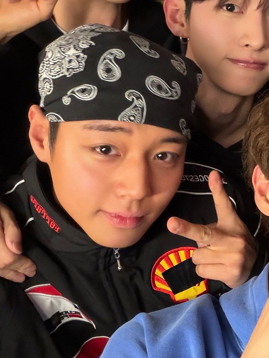 fra☆🐬sweetcheeks tweet media