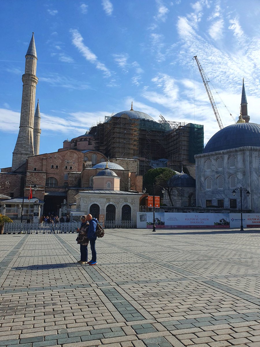 Maria_as95's tweet photo. Ya tocaba. Abril en Estambul🇹🇷 https://t.co/ekEg5oV487