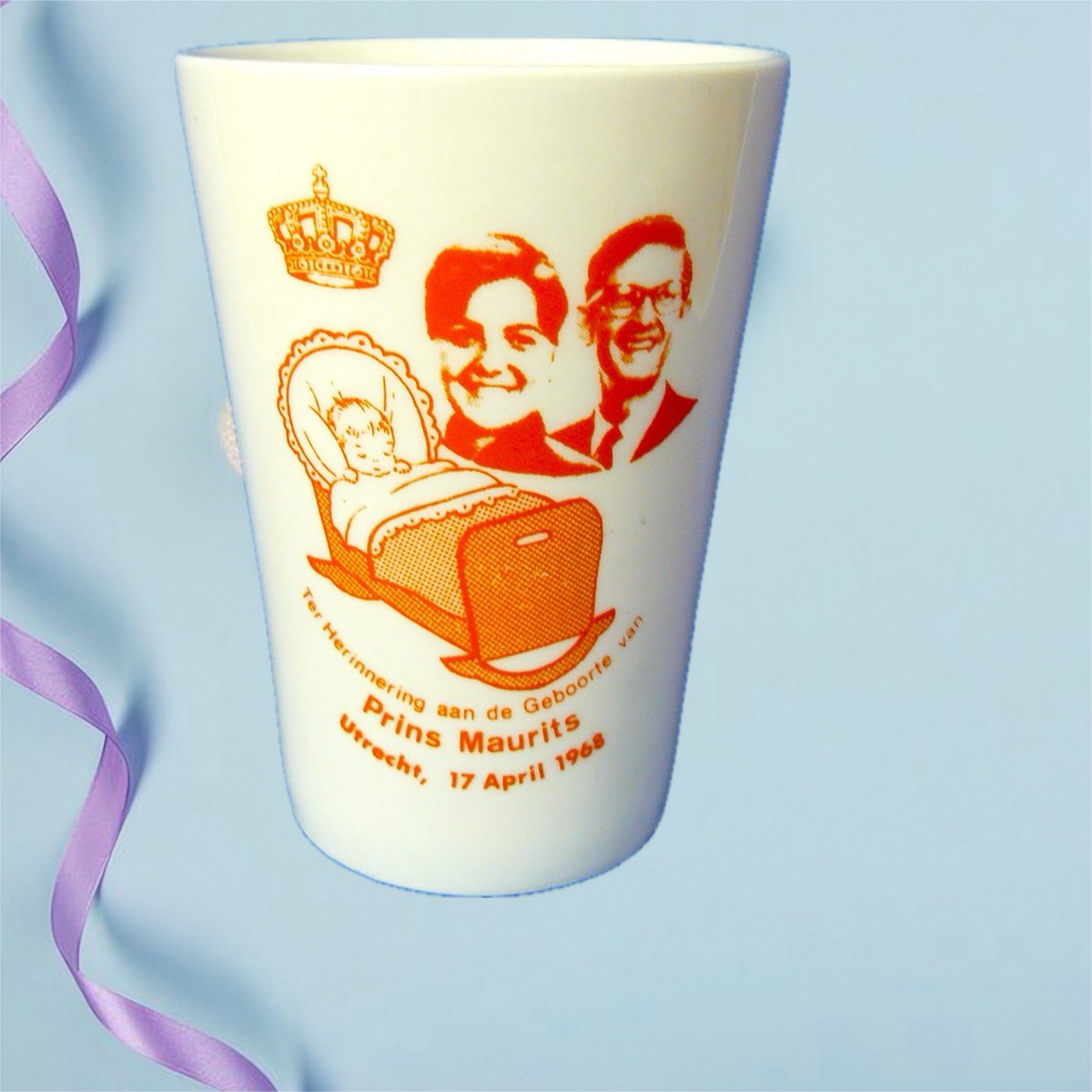 Vandaag 17 April in 1968 werd prins Maurits geboren.
Hij viert vandaag zijn 58e verjaardag.