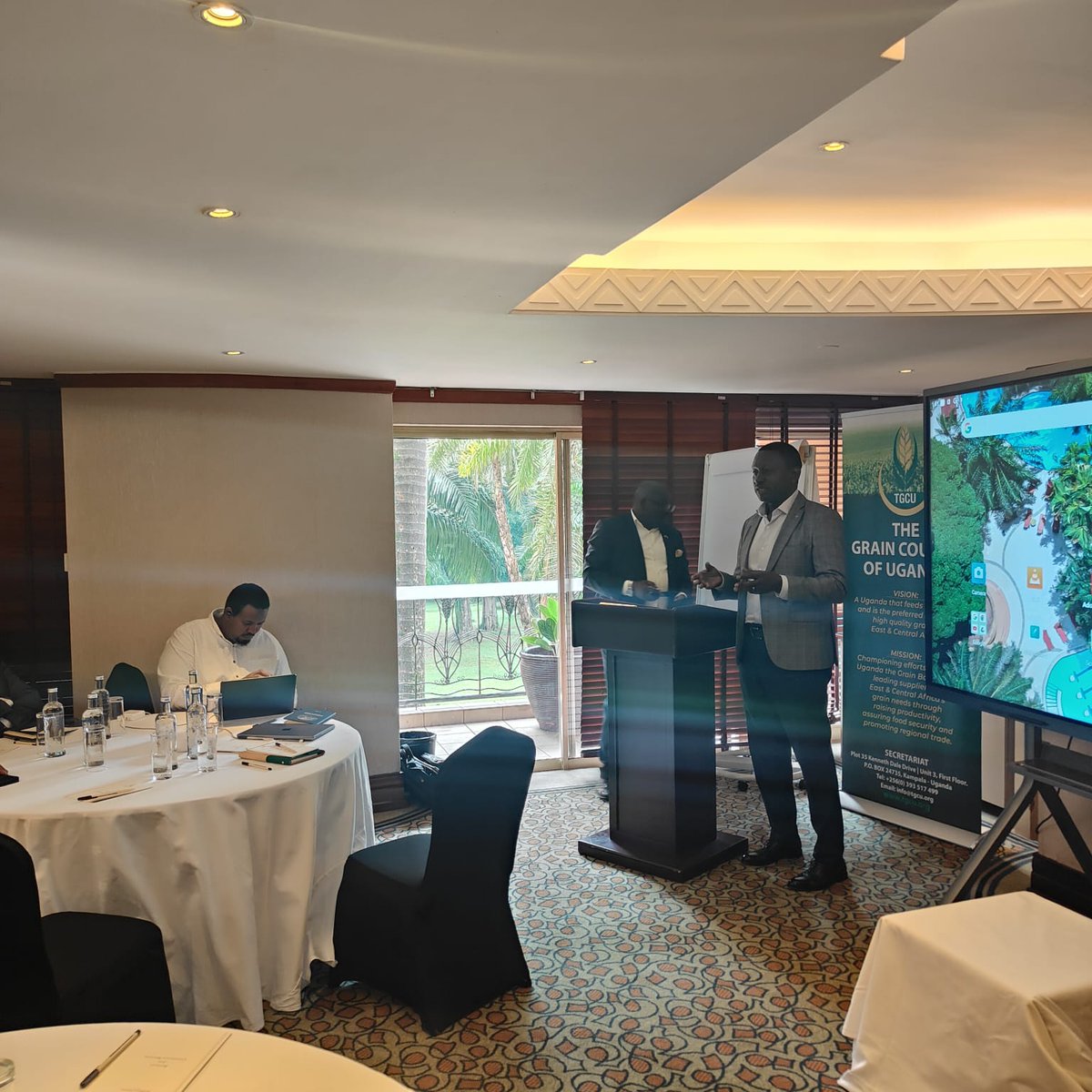 mutaasah1's tweet photo. We had very constructive discussions during the Banks-Round table on #commodityexchange here in Kampala-Serena. Different banks are to participate. @UDB_Official @KCBInKenya @dtb_uganda #BOU @CentenaryBank @UgEquityBank @housingfinanceU @pearlbank_ug @nssfug @AMACPLC @OWC_ug https://t.co/VQMYfNfGi5