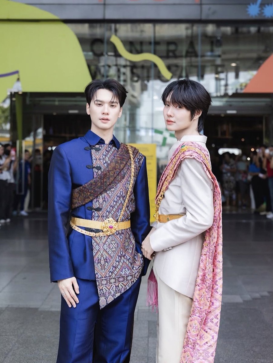 มูลนิธิกระจกเงา tweet media