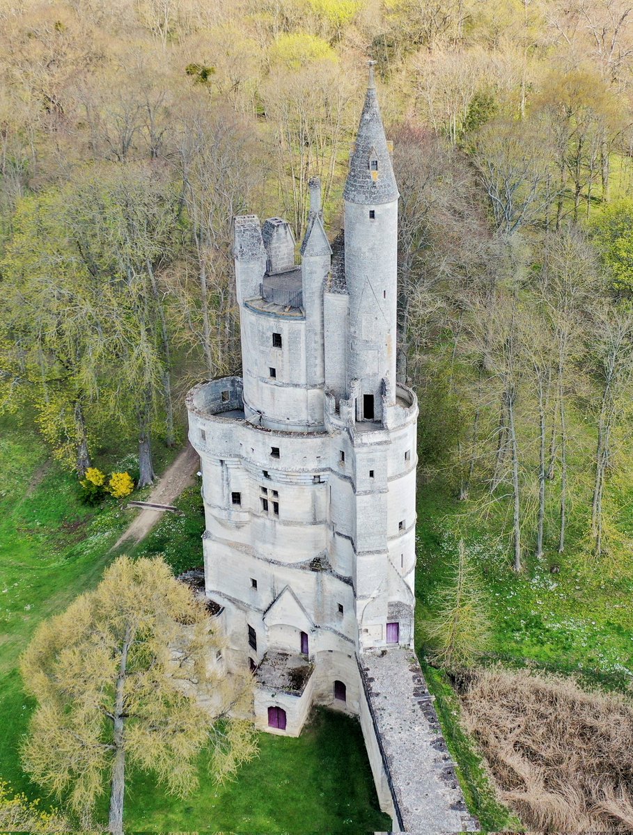 Châteaux & Histoire tweet media