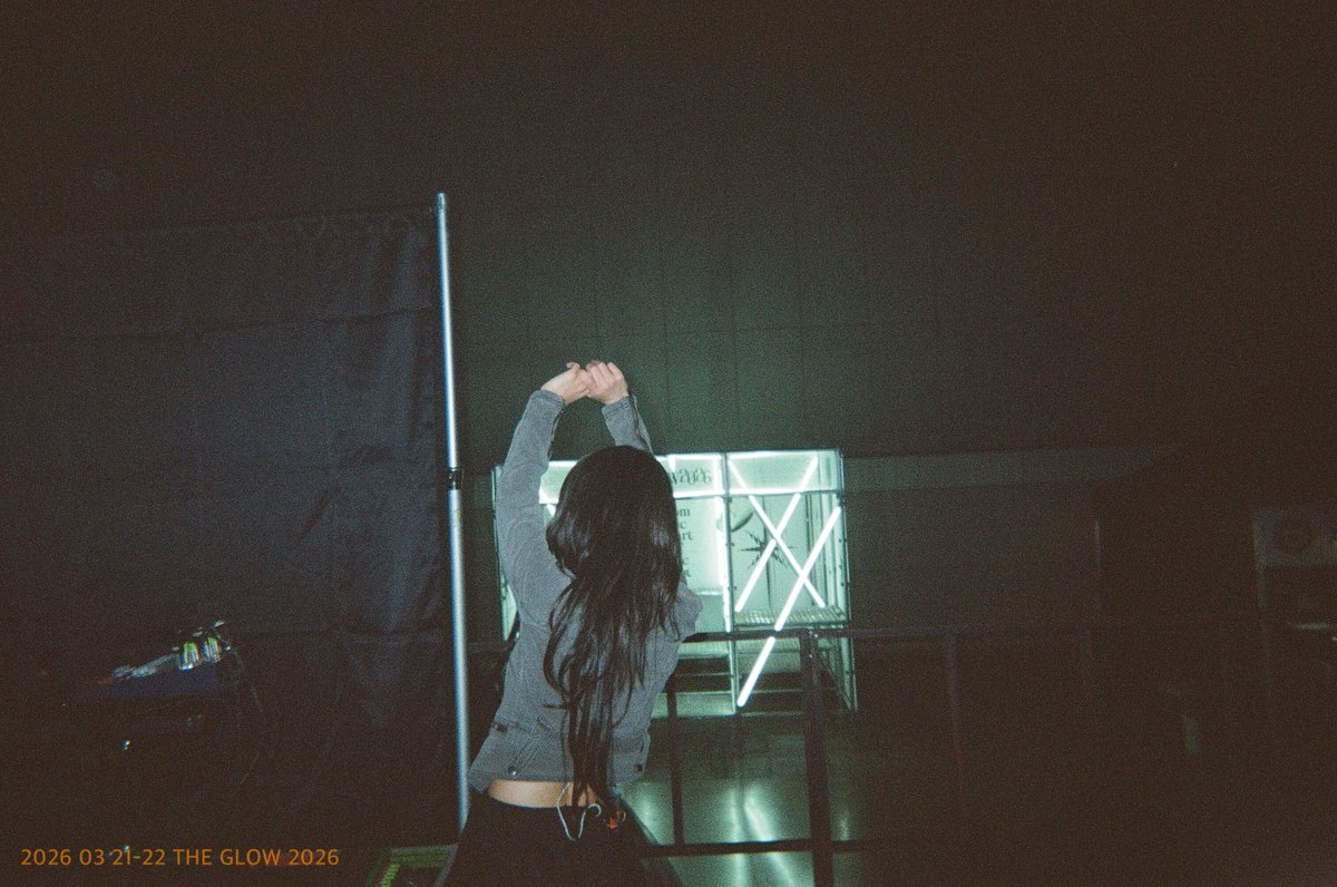 THE GLOW 더 글로우 tweet media