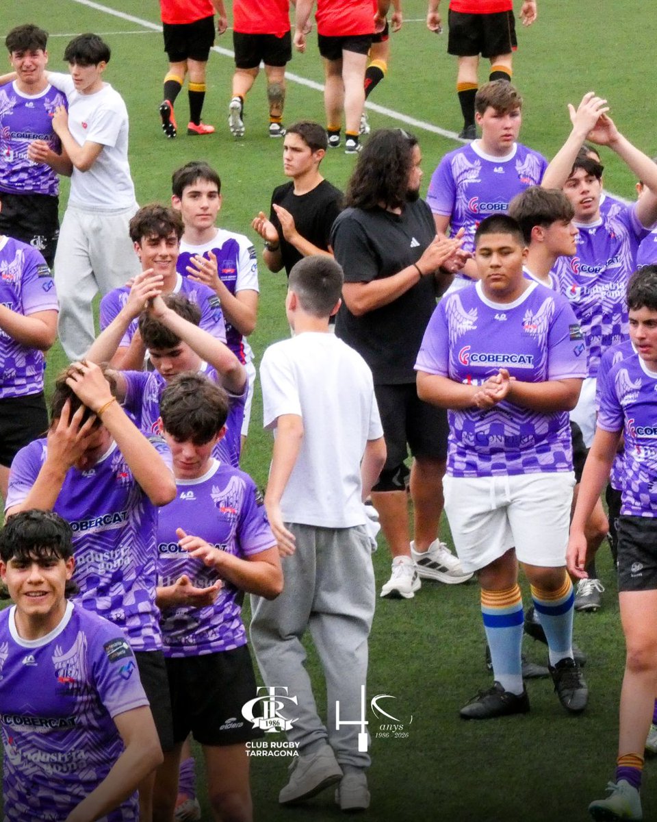 RugbyTarragona's tweet photo. 🔥 Semifinal S16

Els nostres S16 van caure 28–21 contra @goticsrugbybarcelona en un partit intens i lluitat fins al final.

Molt més que el resultat. Aquest grup té molt recorregut 💜🦅

Orgull de l’equip.

#rugbytarragona #voltors #rugbi #tgn https://t.co/D5bWsNRlYS