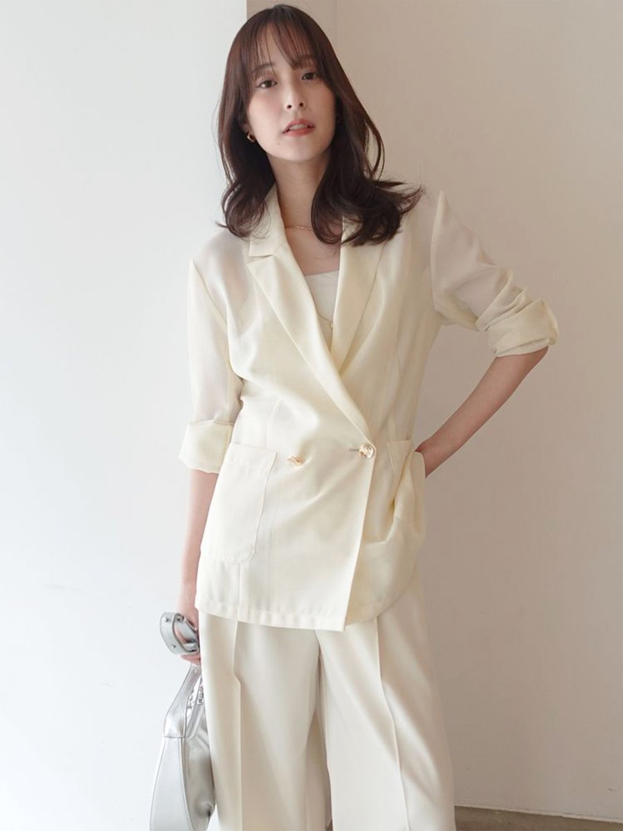 LAGUNAMOON tweet media