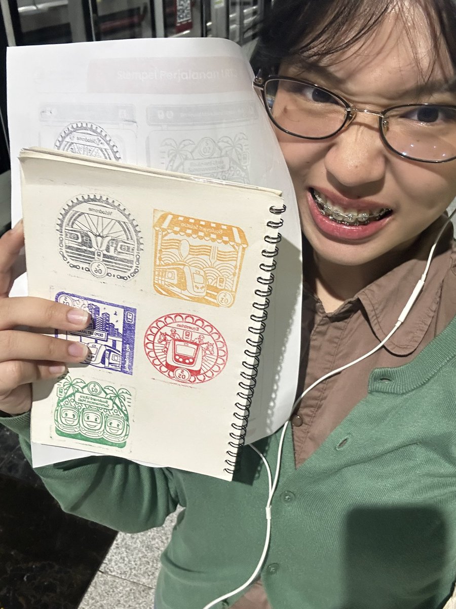 ____tehcelup's tweet photo. went on an impromptu stamp hunt after work yesterday 🤓 https://t.co/DSUPaNQbpN