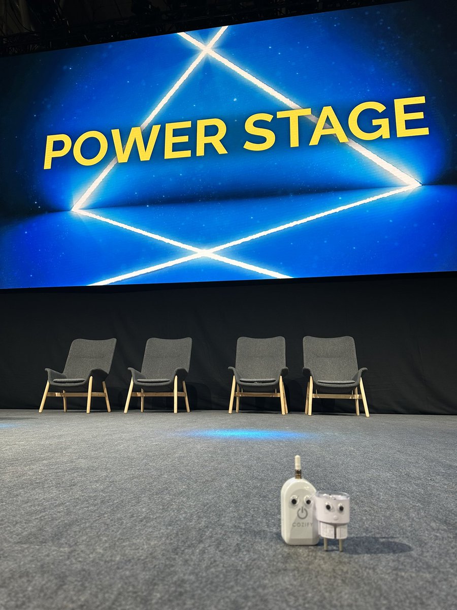pilcq's tweet photo. Kai tiesit että Cozify HAN ja Shelly laitteet toimivat yhdessä, juuri nyt rokkaavat Sähkömessut ”Power Stage” lavalla. #Cozify #HAN #Shelly #Integration #Rock https://t.co/YPpcxzYGLy