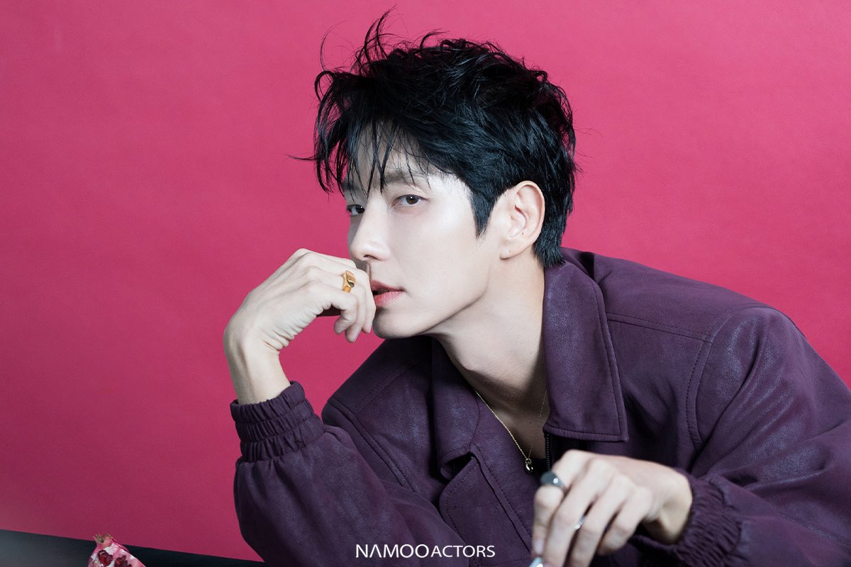 [#나무콘텐츠] EYES ON 이준기
블로그▶️ m.blog.naver.com/namooactors/22…

#이준기 #SPLENDOR_Family_Day #EYES_ON_ME #LEEJOONGI #NAMOOCONTENTS