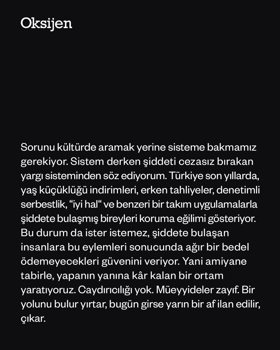 GazeteOksijen's tweet photo. Çocuğu, ailesini suçlayıp işin içinden çıkmak en kolayı. Ama eğer vakaların sayısı artıyorsa, sorun yalnızca bireysel patoloji olamaz. Şiddeti sıradan kılan bir ortamda yetişen çocuklar, bu kültürü okula taşıyor. Peki ne yapmalı?

* Selçuk Şirin'in (@SelcukRSirin) 6 Mart 2026 tarihli Oksijen yazısıdır.

https://t.co/TfZ8XttSNN
