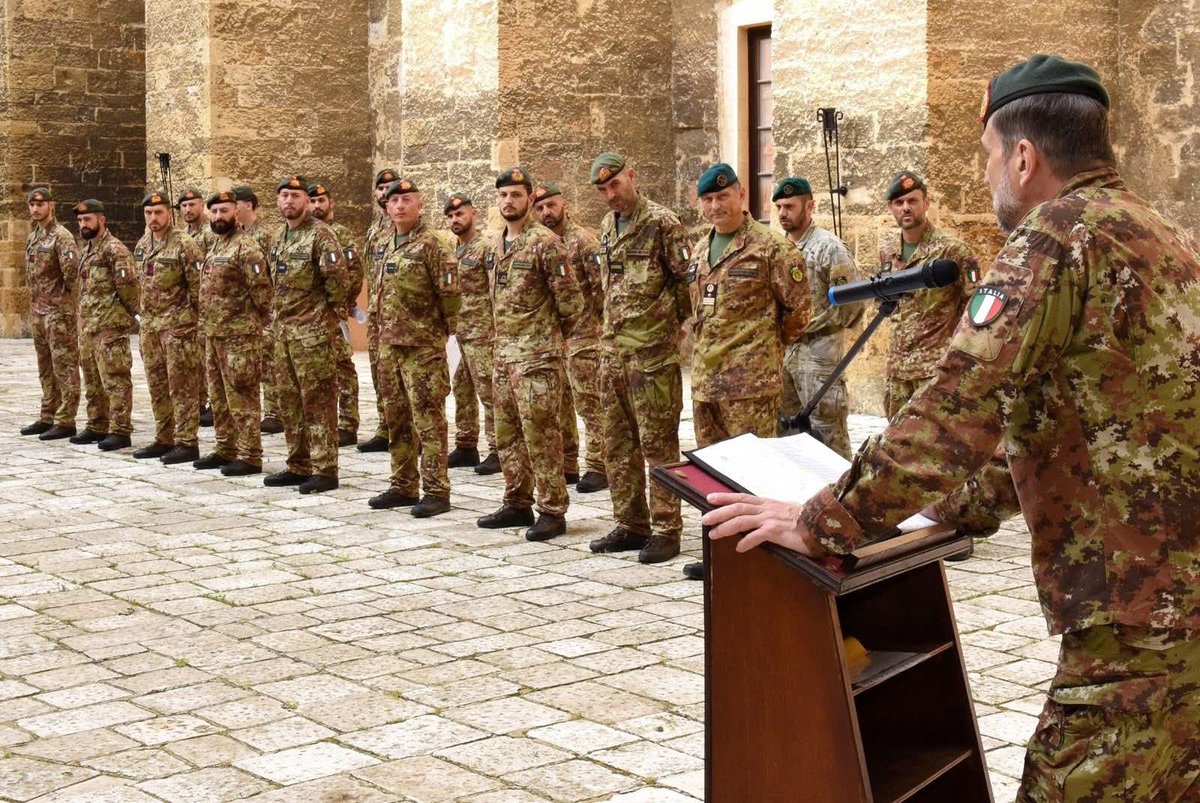 ItalianNavy's tweet image. Presso il Castello Svevo di #Brindisi, dieci Fucilieri di Marina hanno conseguito l’abilitazione “OPPOSED”, il livello più complesso delle operazioni di Visit, Board, Search and Seizure (#VBSS), e due marescialli hanno ottenuto la qualifica di Assault Force Commander (#AFC).