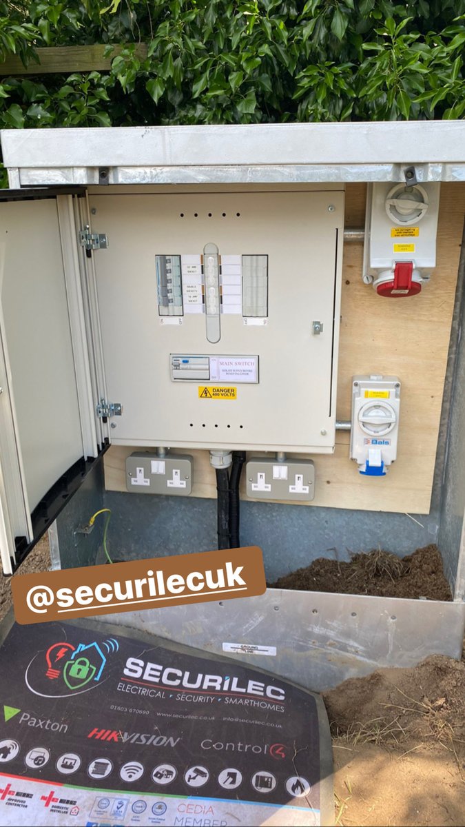SecurilecUK's tweet image. Looking for an electrical contractor?

At Securilec we offer:

✅Commercial Electrical Installation 
✅Domestic Electrical Installation 
✅Electrical Testing &amp;amp; Inspection
✅Solar PV &amp;amp; Battery Storage Systems
✅Electric Vehicle Charging
✅Rewires and Extensions

#NICEIC #MCS