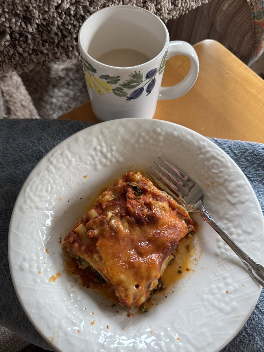 HeatherMaria123's tweet image. North and East directions 🧭 
Aries ♈️ Sun ☀️ Spring 🌼Season 
Archeia Mary 
Masculine Feminine divinity 
Wayneing Crescent Moon 1.6 in Aries ♈️ 2
Door Open #solarsystem 
Portland, Oregon
Multnomah County 
Starchildren #Elemental #NatureBeings 
Universe 
Christ 
Uganda 🇺🇬 SW
4-16