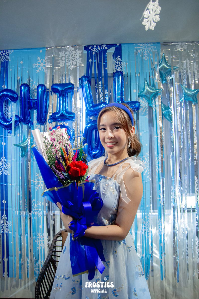 [ ❄️ | Chillin' with CHILL ]

chillca 🤍💙💐

🗓 April 12, 2026
📍 CoffeeSpot - Ermin Garcia

CHILLIN WITH CHILL
#AChillBirthdayCSE
#FINA <a href="/_lovefina/">FINA Official</a>
#FINA_CHILL <a href="/_chillpaloma/">Chill</a>