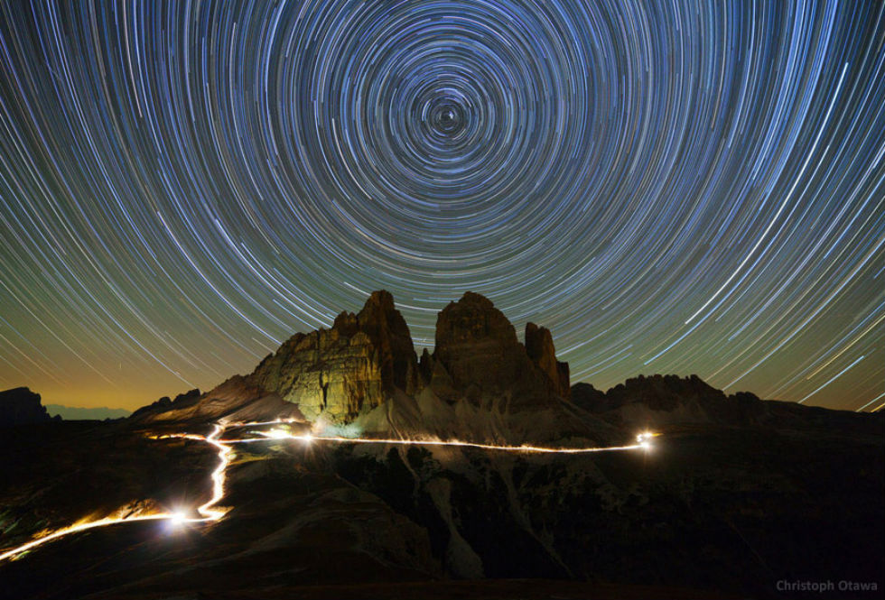 PERLASCA3's tweet photo. Tutto ciò che era buio
trova finalmente 
una luce.
E non fa più paura. 

#LAuroraDelleCoseInvisibili
#VentagliDiParole

📷 Scia di stelle sulle Dolomiti 
       Christoph Ostawa https://t.co/GZvn0gp8e4