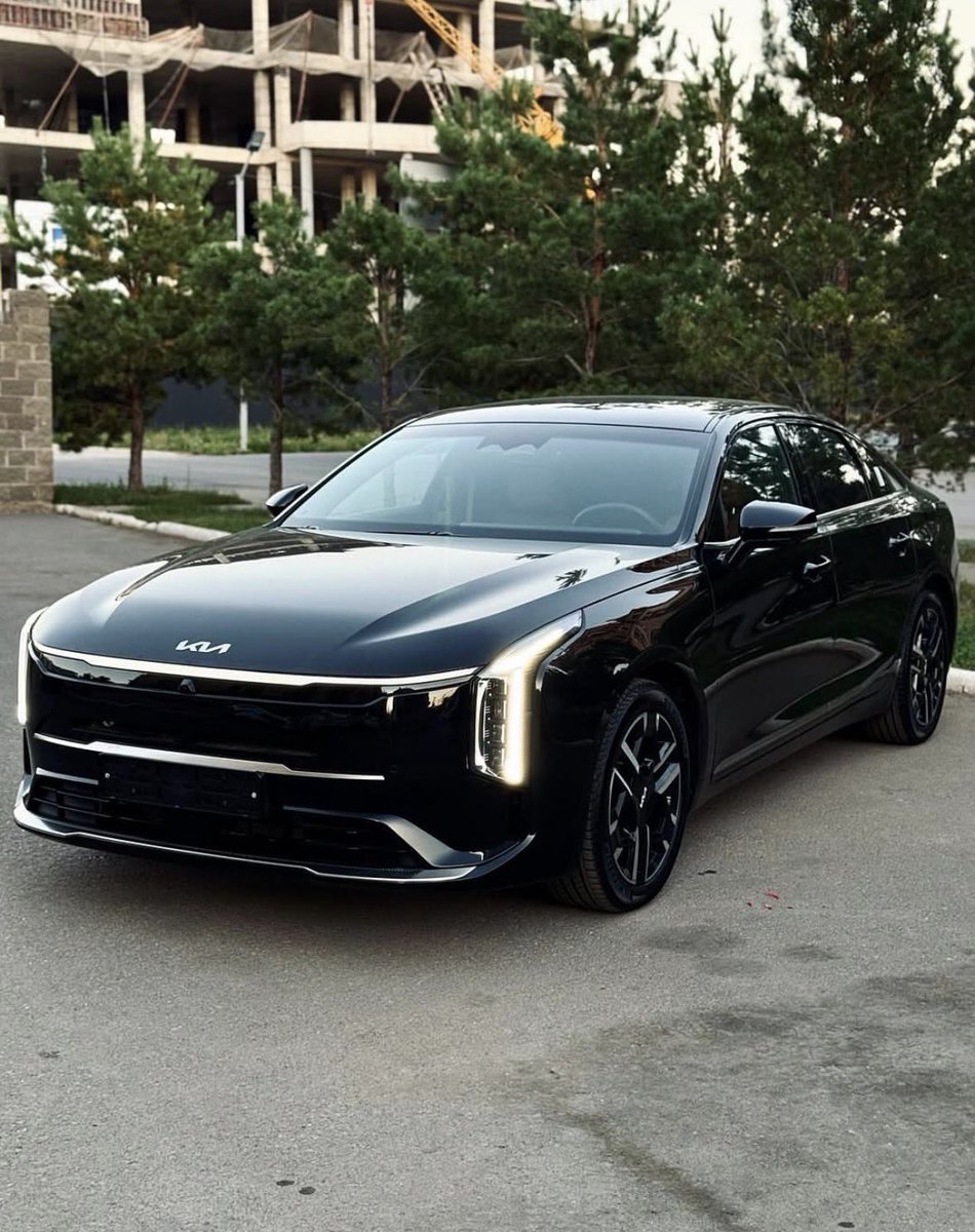 Car Grails tweet media