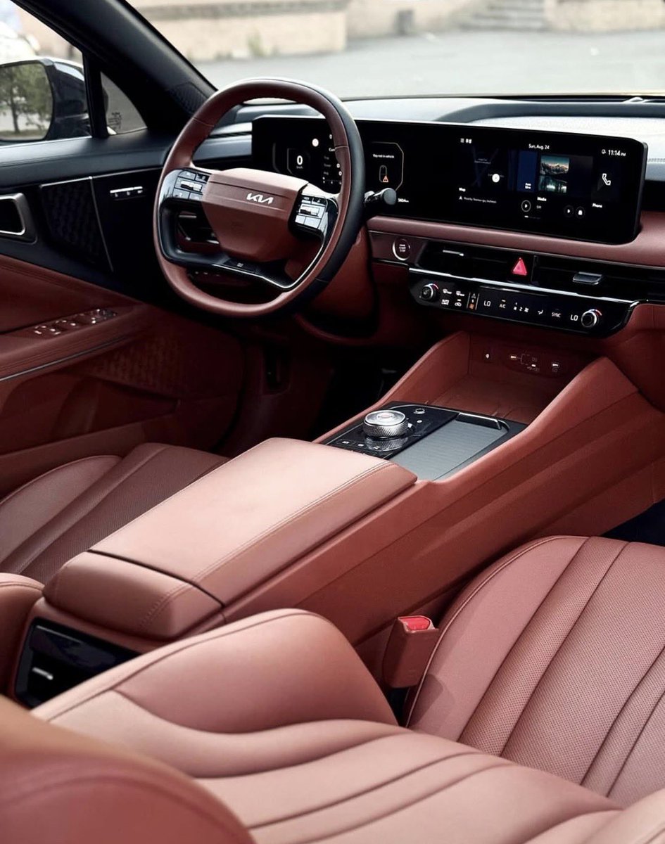 Car Grails tweet media