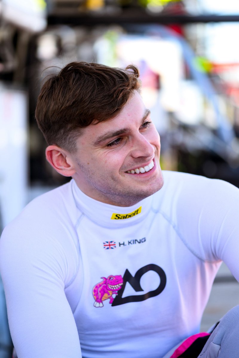 Greenlightsp's tweet photo. 🆕📰 A big weekend awaits @HarryKingRacing as our @PorscheRaces factory driver prepares to make his @GPLongBeach debut. 🌴
Here’s what the Brit had to say ahead of the weekend ➟ https://t.co/Yeyu7kJy6n
#GreenlightSportsManagement #GSM #ByDriversForDrivers #Motorsport https://t.co/hmJm4rOMfE